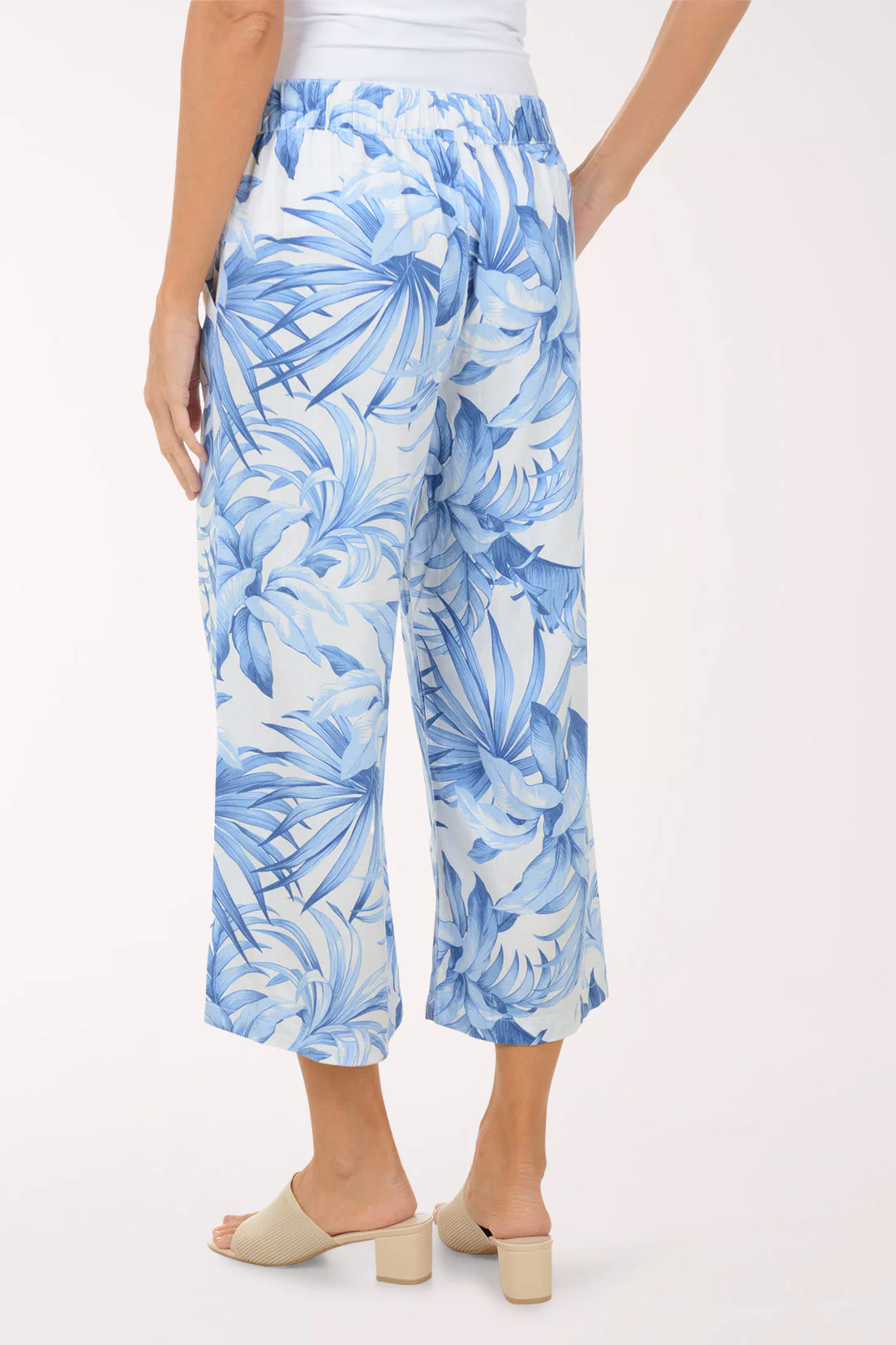 Blue Jungle Linen-Blend Crop Pant - Image 4
