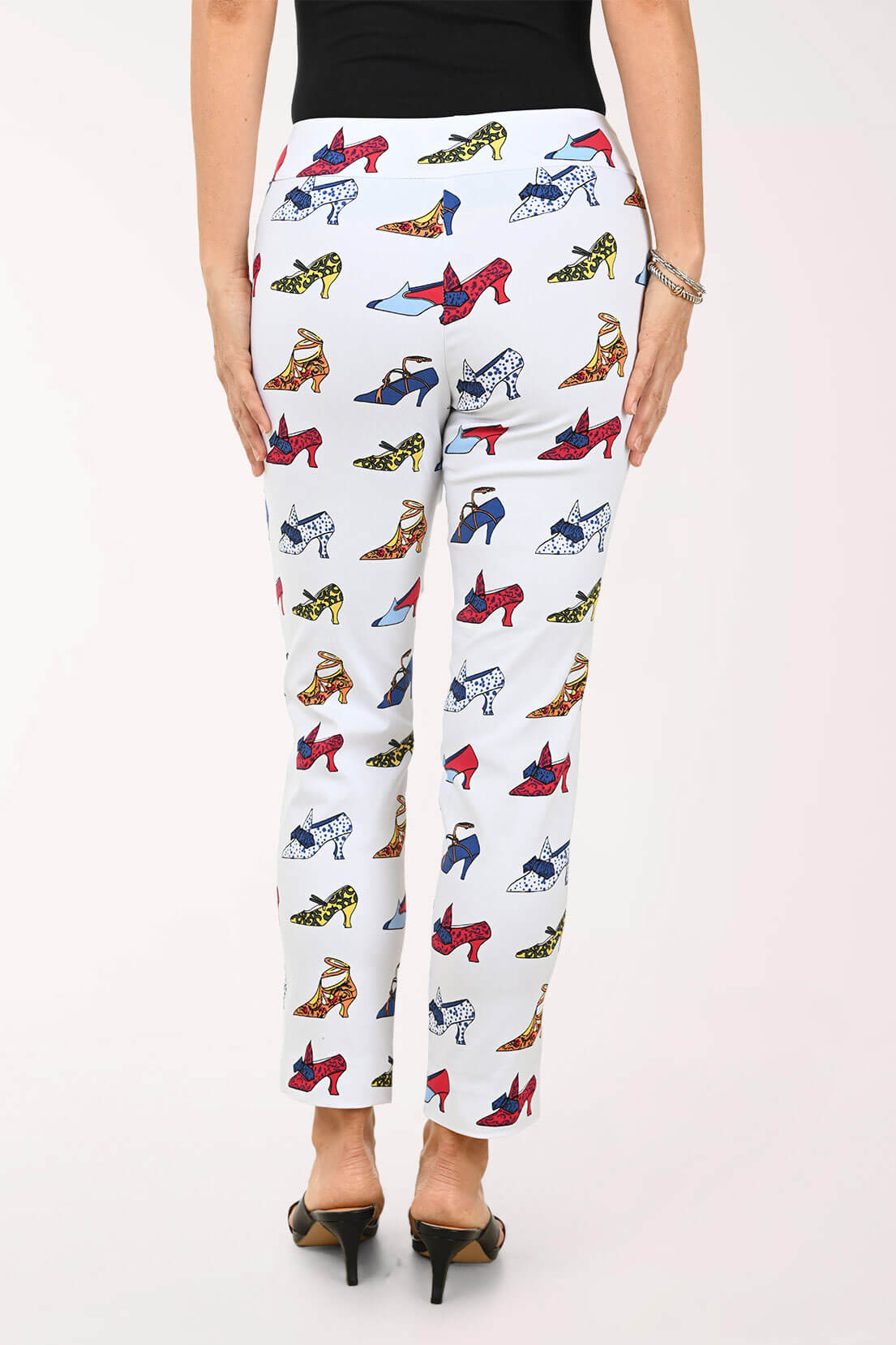 Heels Pull-On Ankle Pant - Image 3